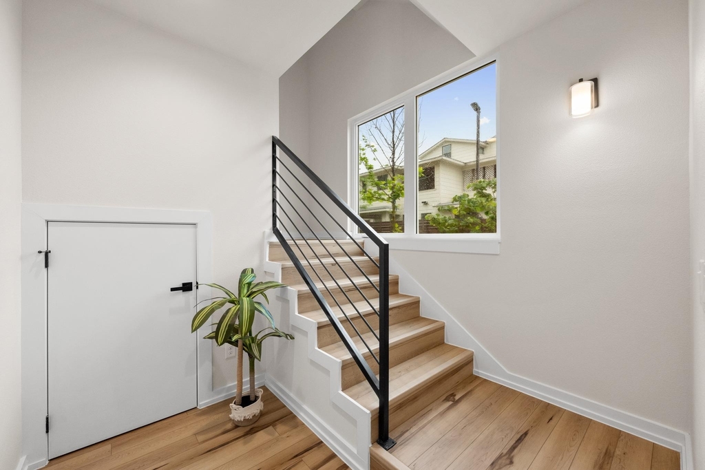 2309 Montopolis Dr - Photo 26