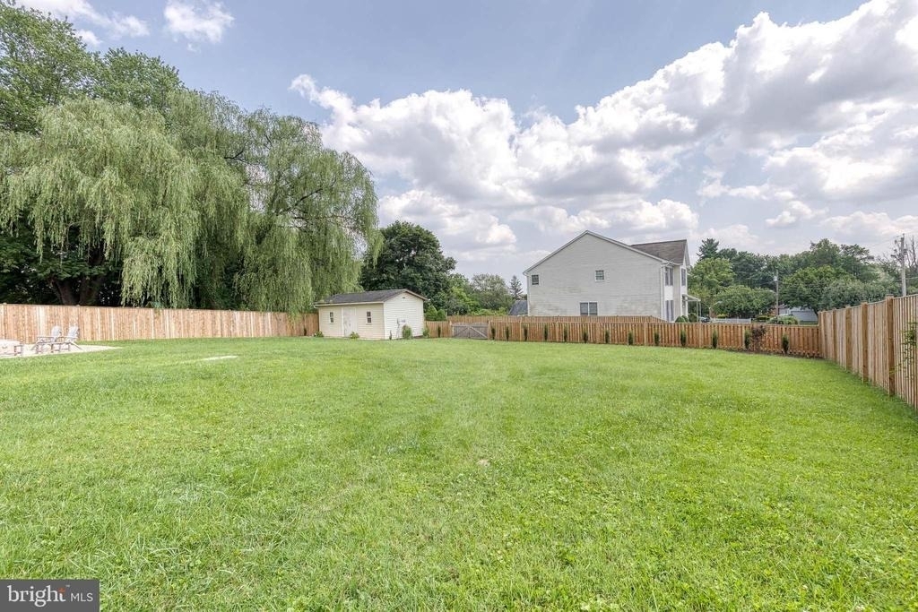 18 Byway Road - Photo 40