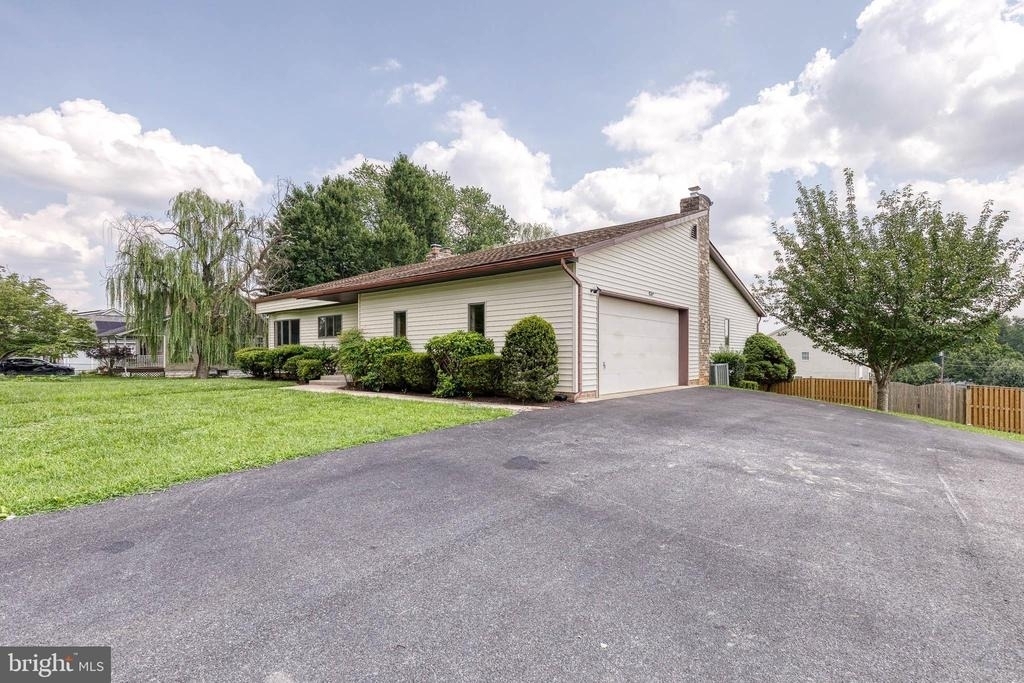 18 Byway Road - Photo 1