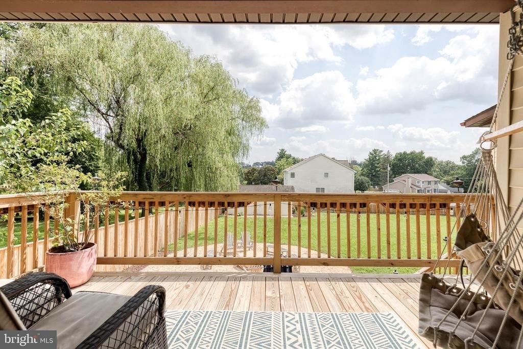 18 Byway Road - Photo 16