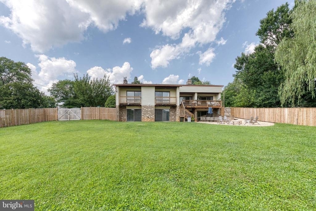 18 Byway Road - Photo 39
