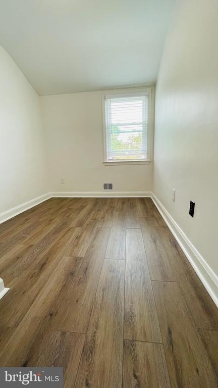5015 Wilkens Ave - Photo 9