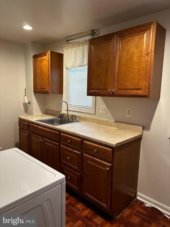 1527 W 36th Street - Photo 5