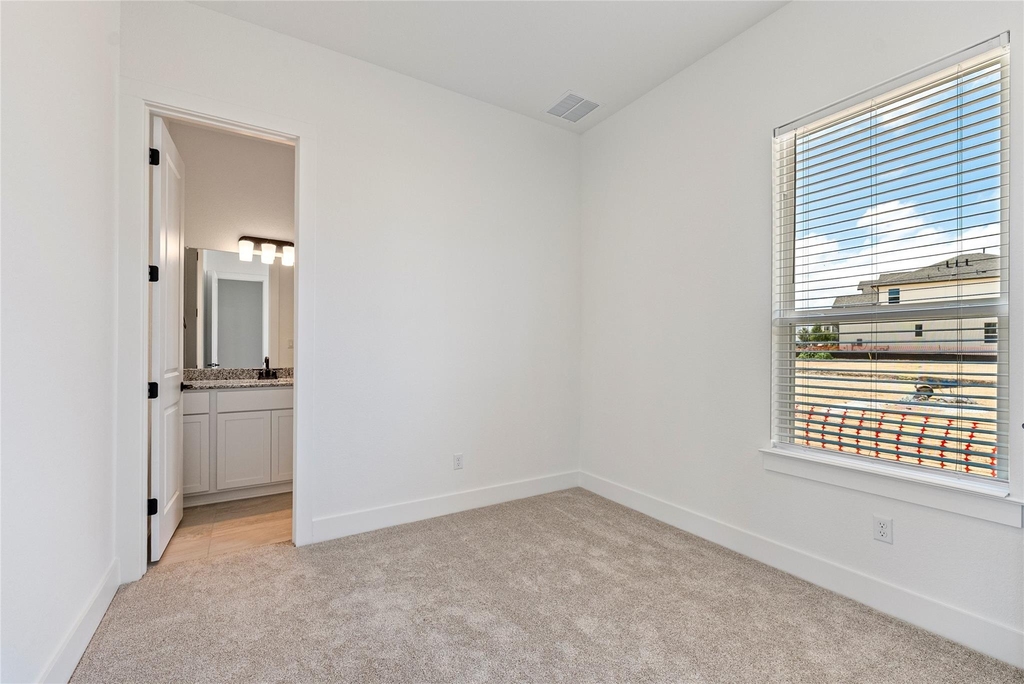 2532 Chiavari Way - Photo 18