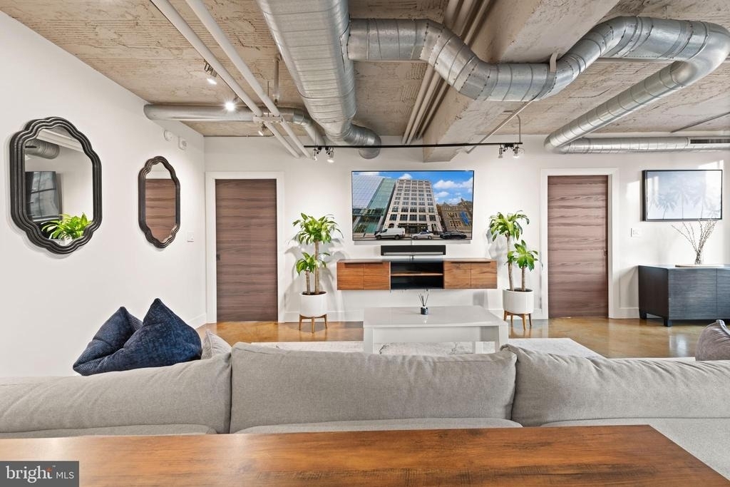 916 G Street Nw - Photo 4