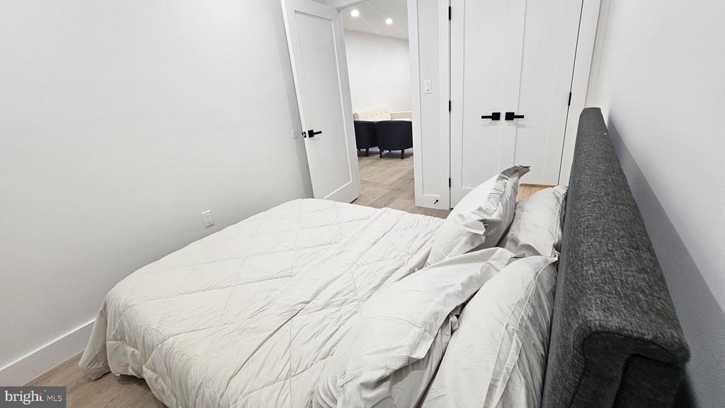 3923 14th Street Nw - Photo 8