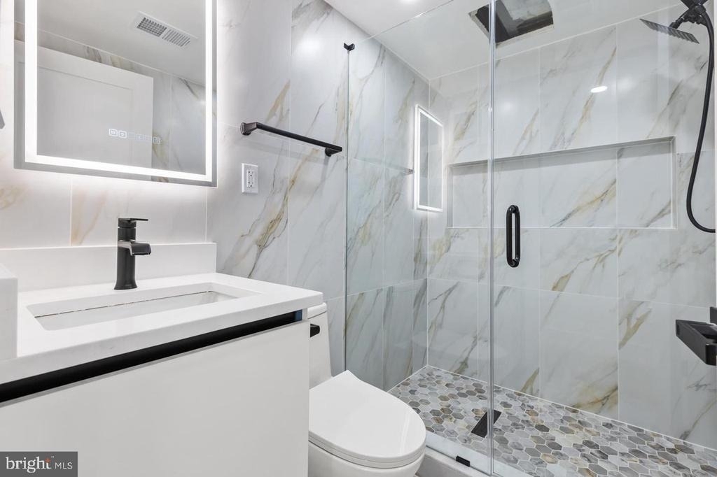 3923 14th Street Nw - Photo 4