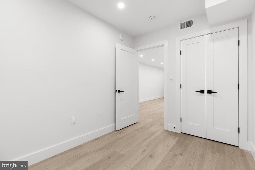 3923 14th Street Nw - Photo 24