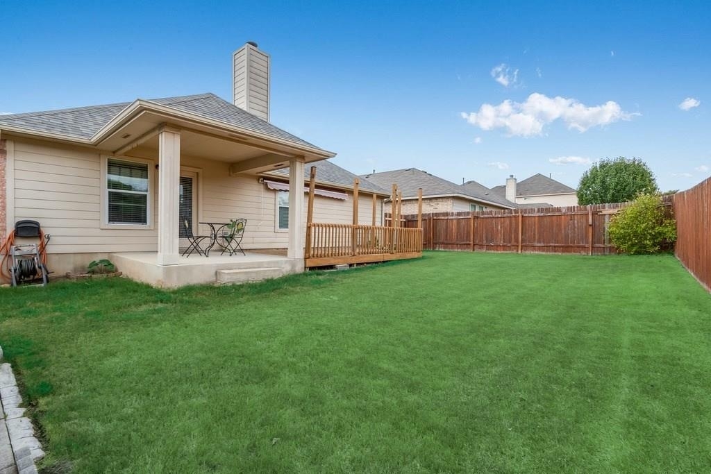 1261 Rainbow Parke Dr - Photo 1