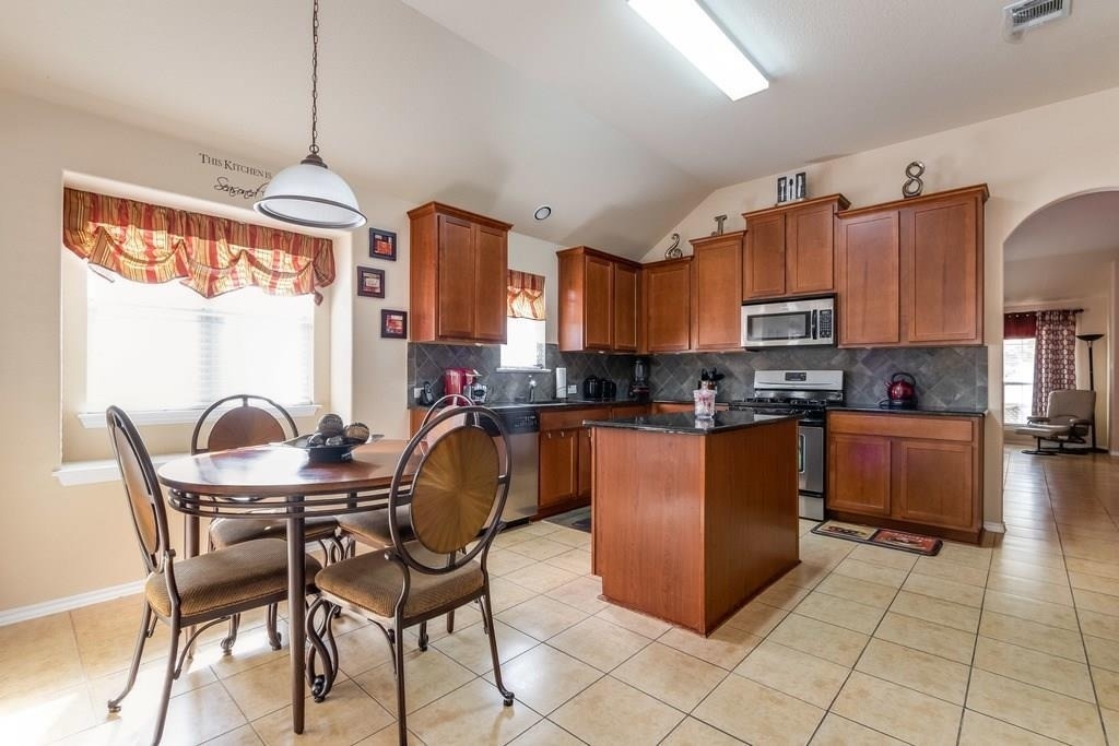 1261 Rainbow Parke Dr - Photo 10