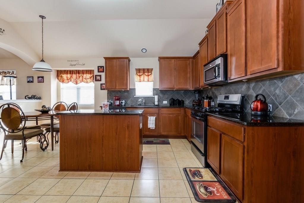 1261 Rainbow Parke Dr - Photo 9