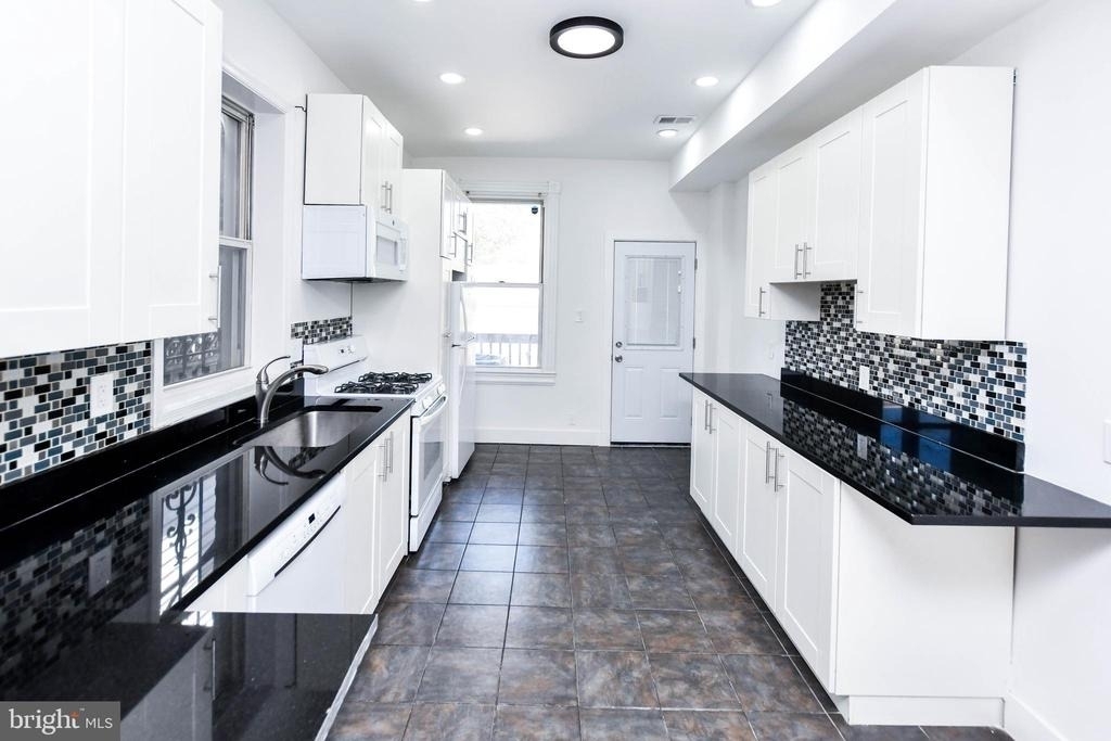 104 R St #a Ne - Photo 12
