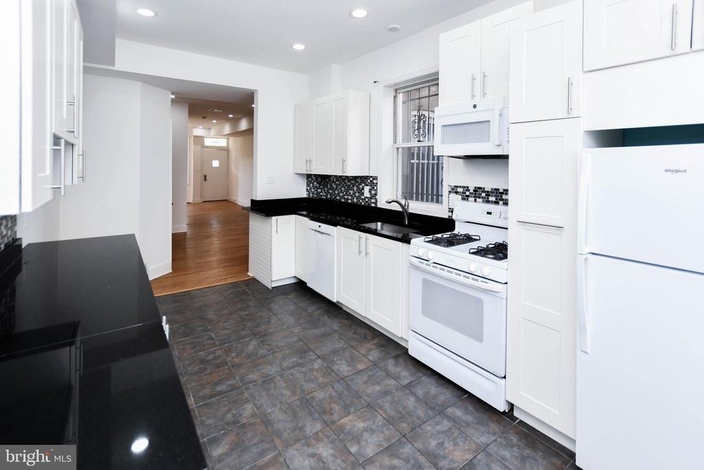 104 R St #a Ne - Photo 16