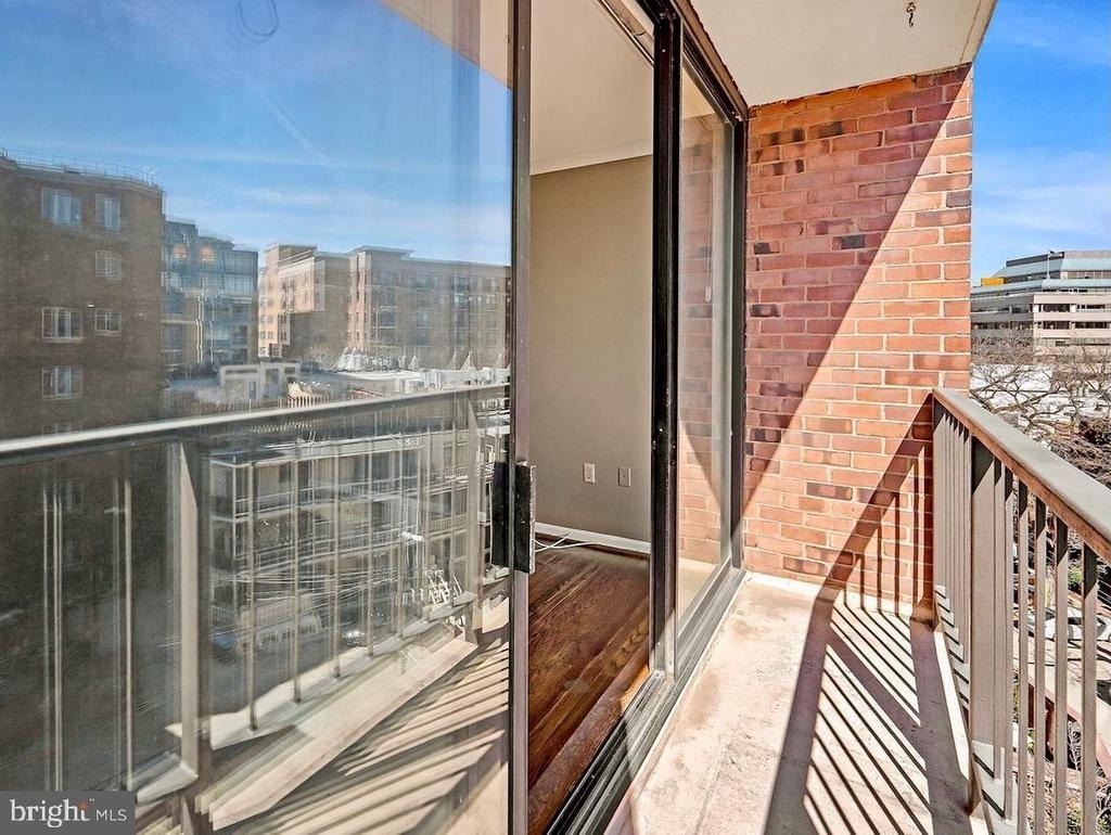 2555 Pennsylvania Avenue Nw - Photo 20