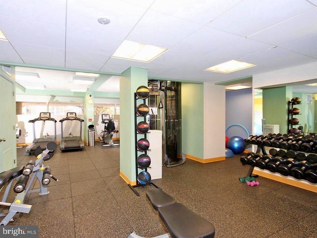 2555 Pennsylvania Avenue Nw - Photo 27