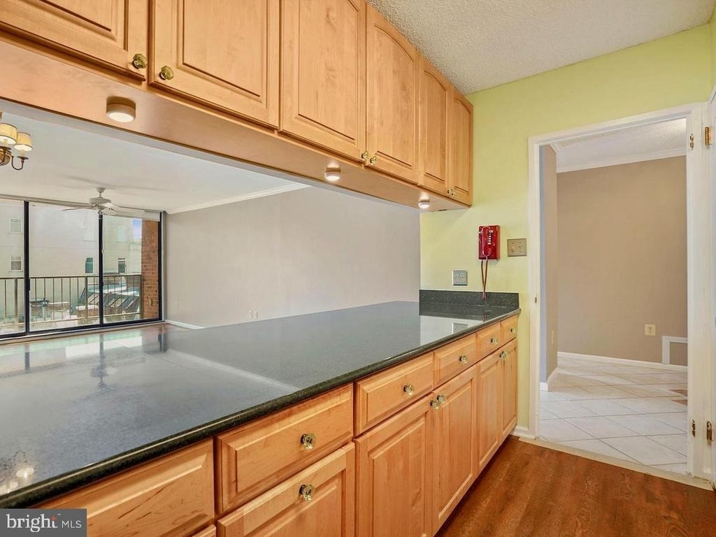 2555 Pennsylvania Avenue Nw - Photo 7