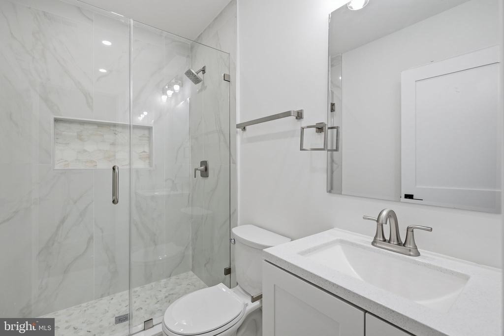 2404 North Capitol Street Nw - Photo 10