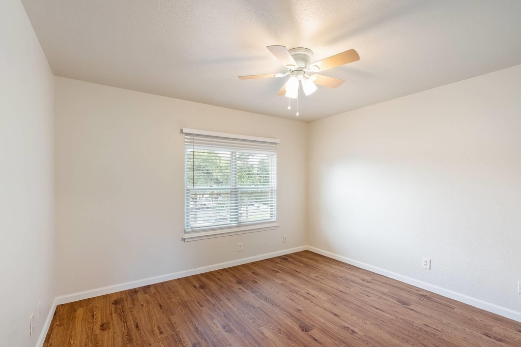 5802 Belmoor Dr - Photo 30
