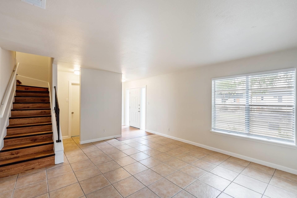 5802 Belmoor Dr - Photo 6