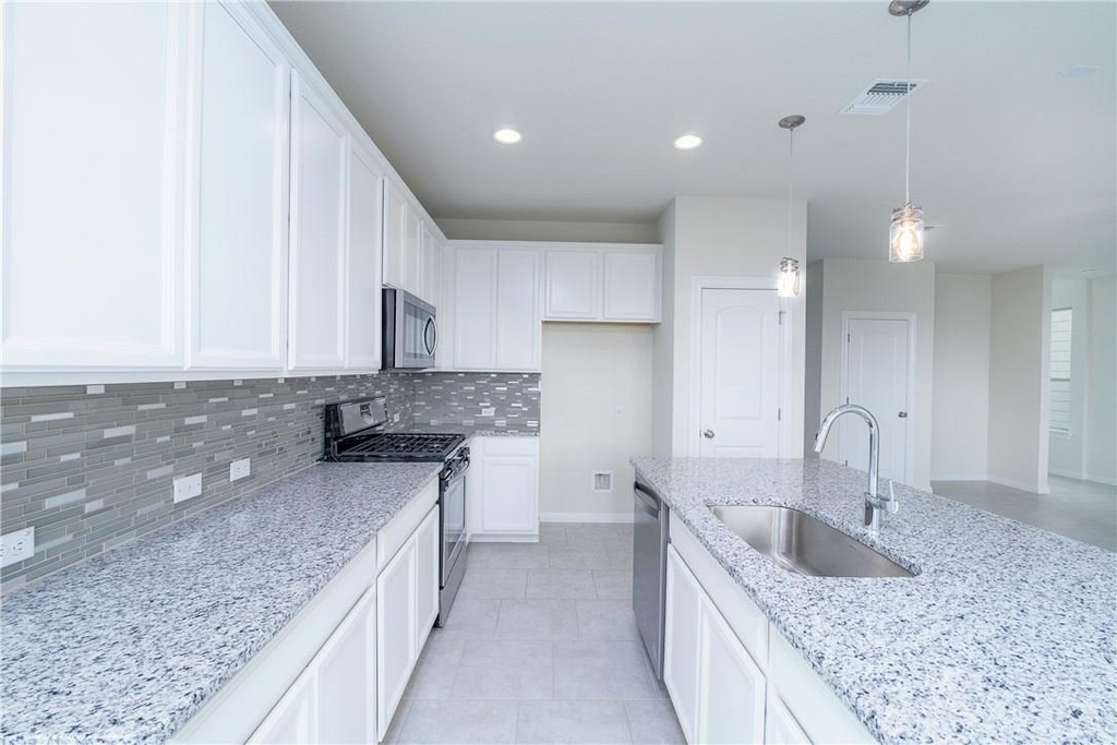 13908 Eucalyptus Bnd - Photo 1