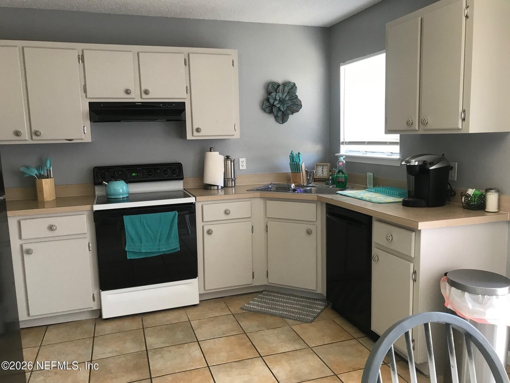 12323 Silent Brook Trail N - Photo 15
