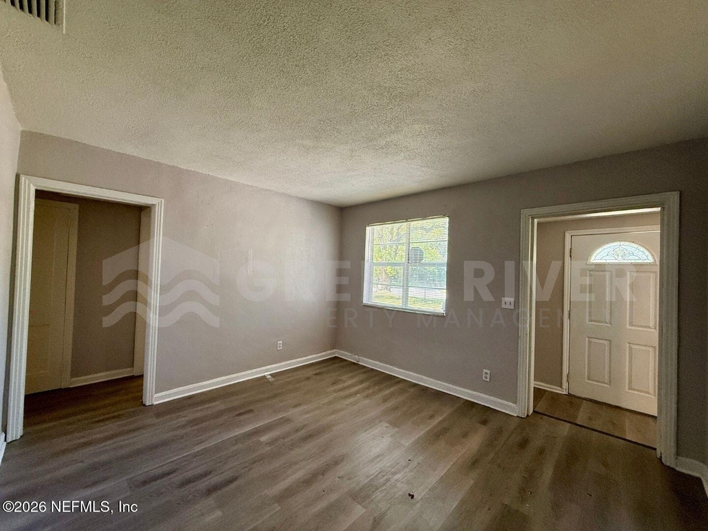 3078 W 15th Street - Photo 7