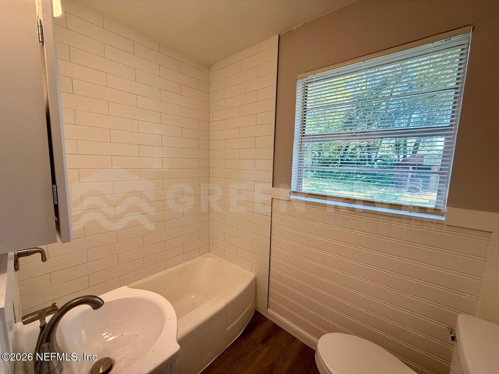3078 W 15th Street - Photo 18