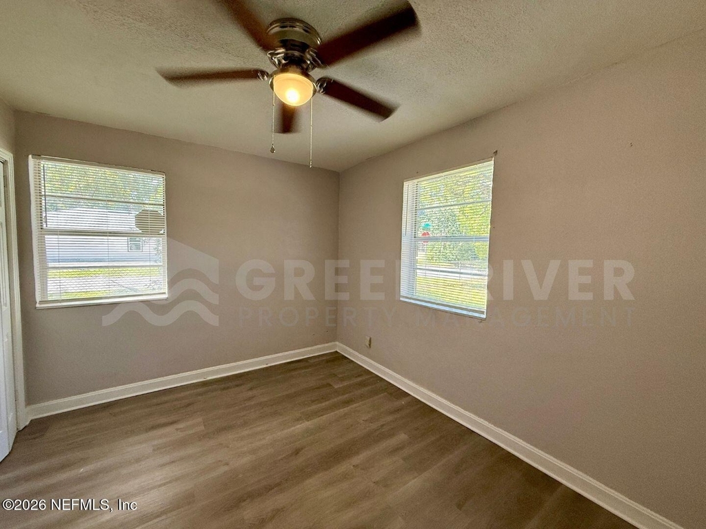 3078 W 15th Street - Photo 14
