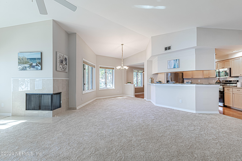 2099 Winterbourne Drive W - Photo 36