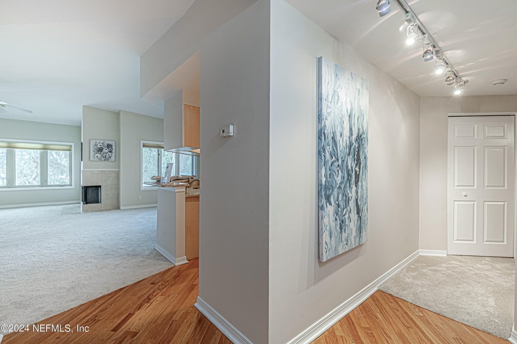 2099 Winterbourne Drive W - Photo 13