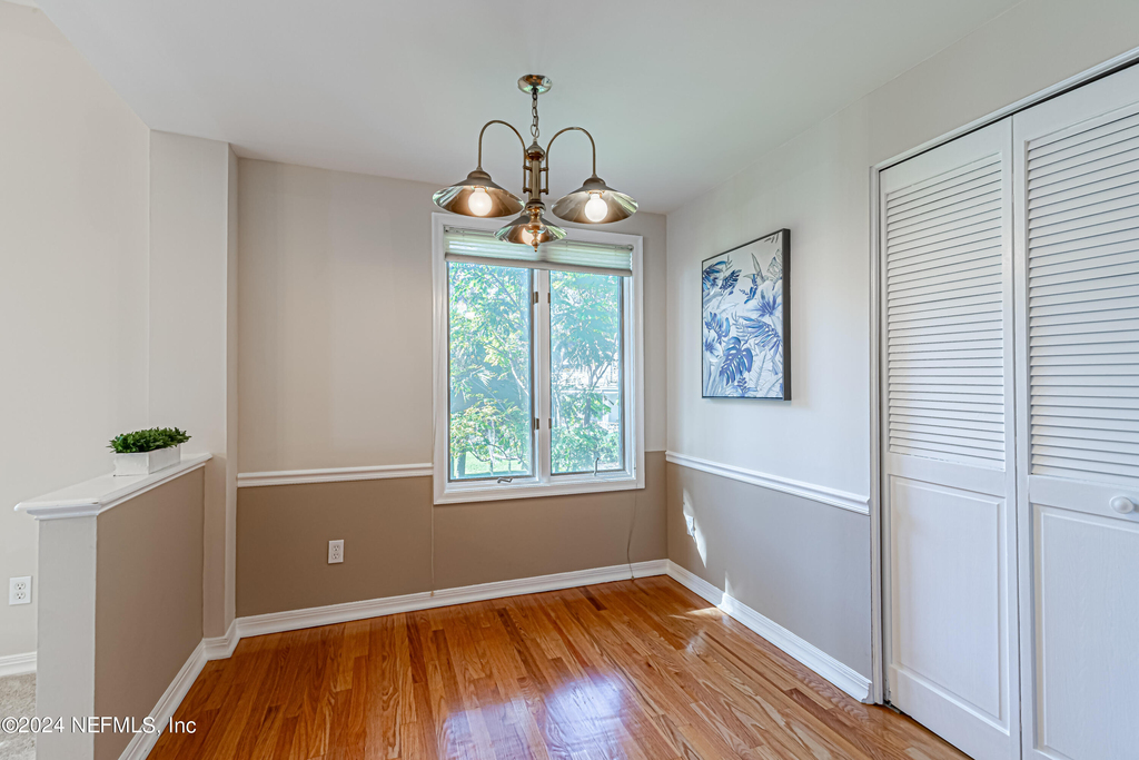 2099 Winterbourne Drive W - Photo 39