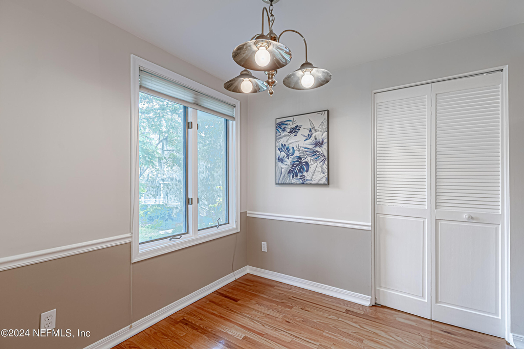 2099 Winterbourne Drive W - Photo 21