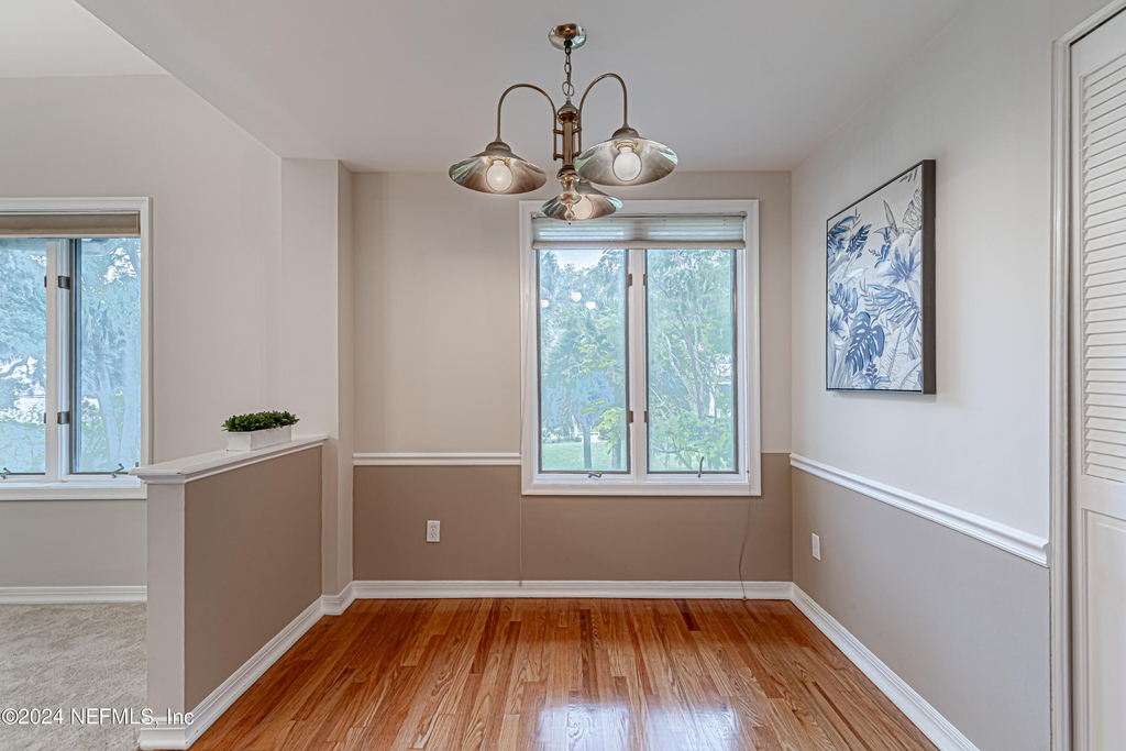 2099 Winterbourne Drive W - Photo 20