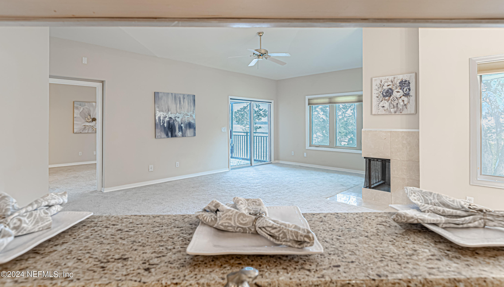 2099 Winterbourne Drive W - Photo 15