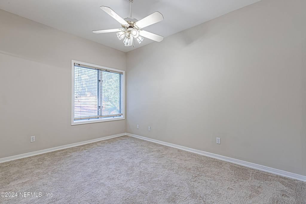 2099 Winterbourne Drive W - Photo 57