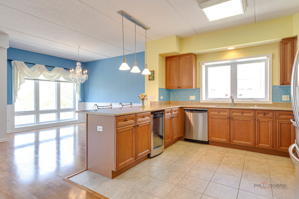 799 Graceland Avenue - Photo 8