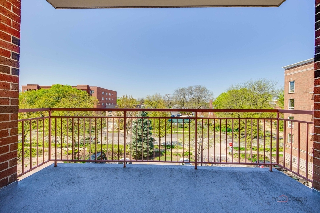 799 Graceland Avenue - Photo 17