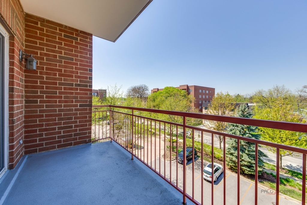 799 Graceland Avenue - Photo 18