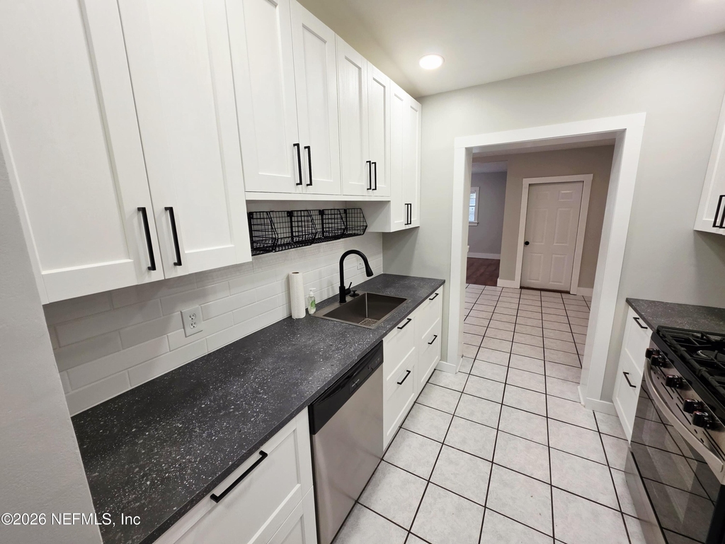 2146 Antilles Court - Photo 20