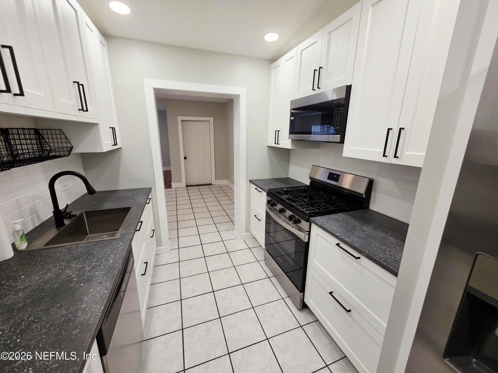 2146 Antilles Court - Photo 22