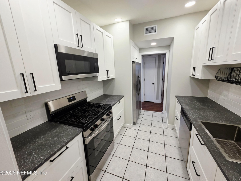 2146 Antilles Court - Photo 21