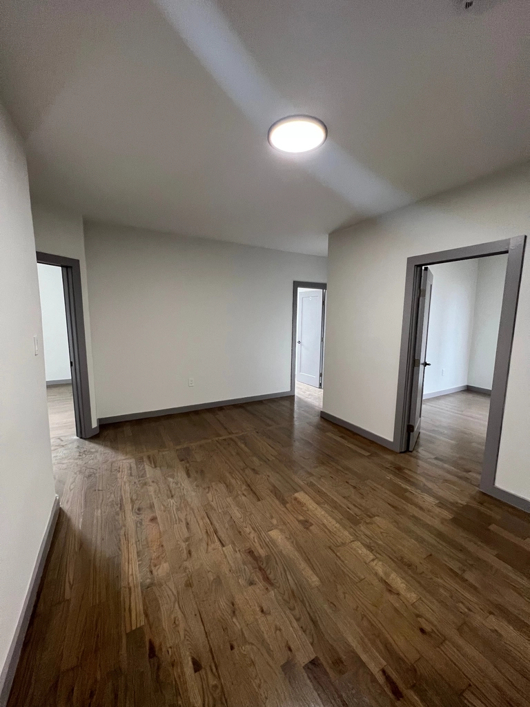 565 West 162nd Street - Photo 4