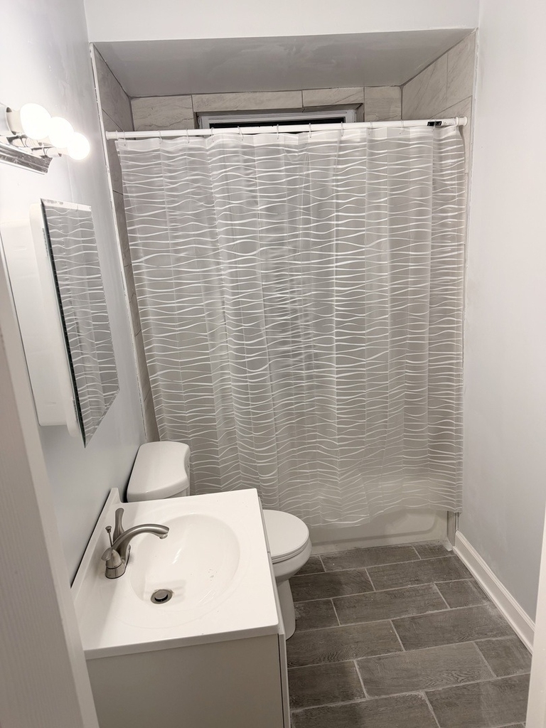 14305 Irving Avenue - Photo 5