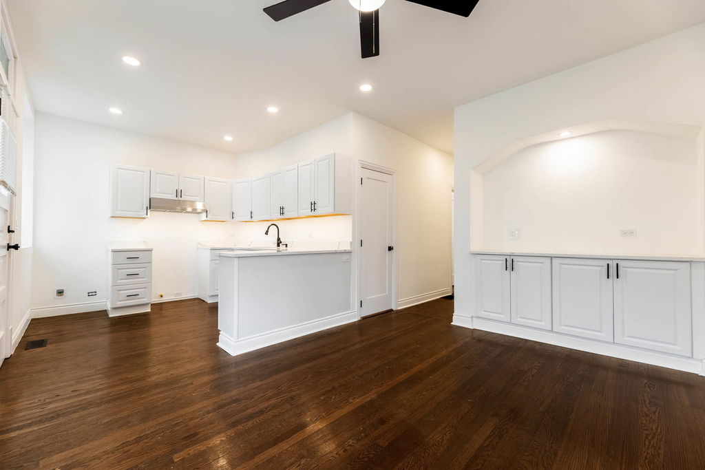 1511 W Garfield Boulevard - Photo 5