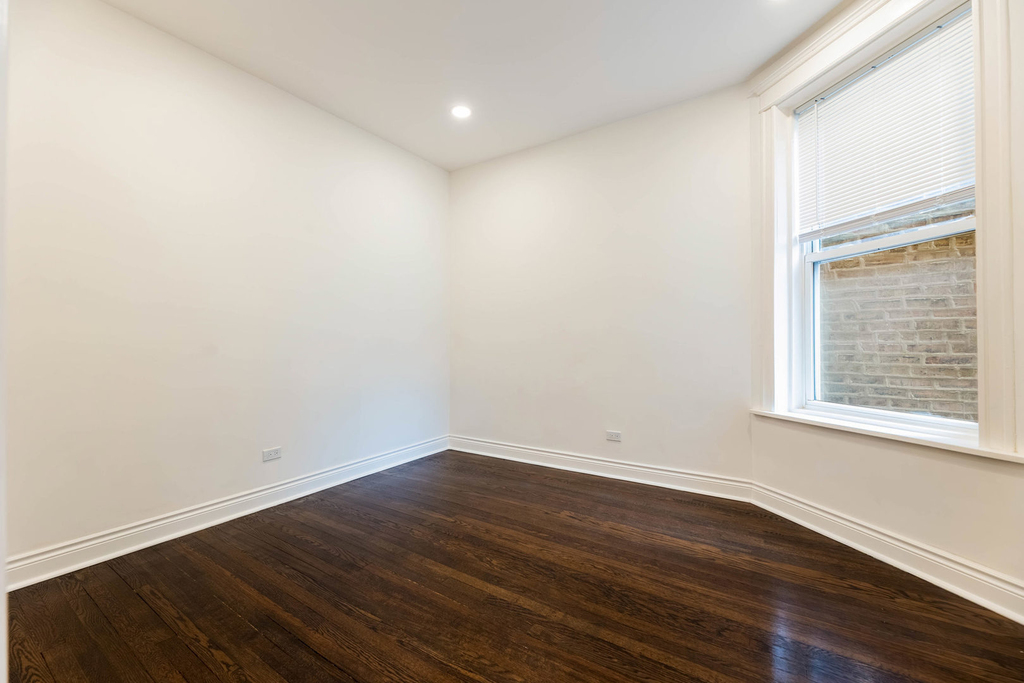 1511 W Garfield Boulevard - Photo 9