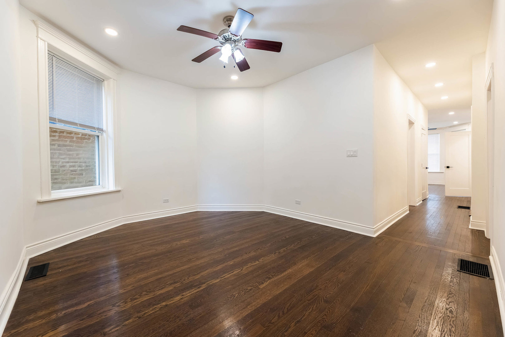 1511 W Garfield Boulevard - Photo 3