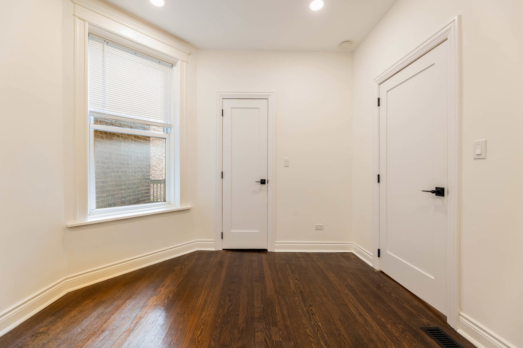 1511 W Garfield Boulevard - Photo 10