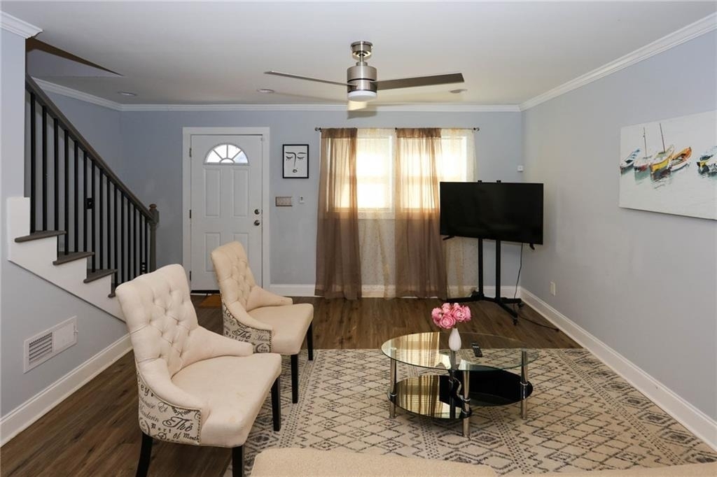 1809 Vesta Avenue - Photo 9