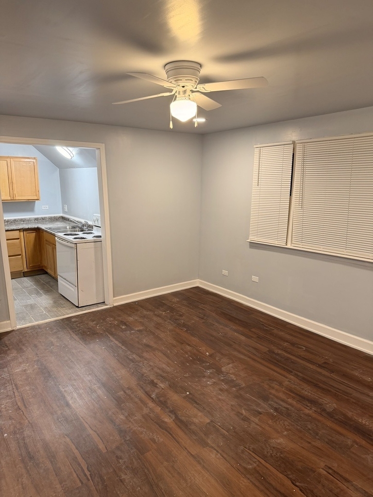 14305 Irving Avenue - Photo 1