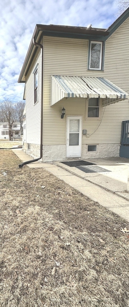 408 S Gardiner Avenue - Photo 23